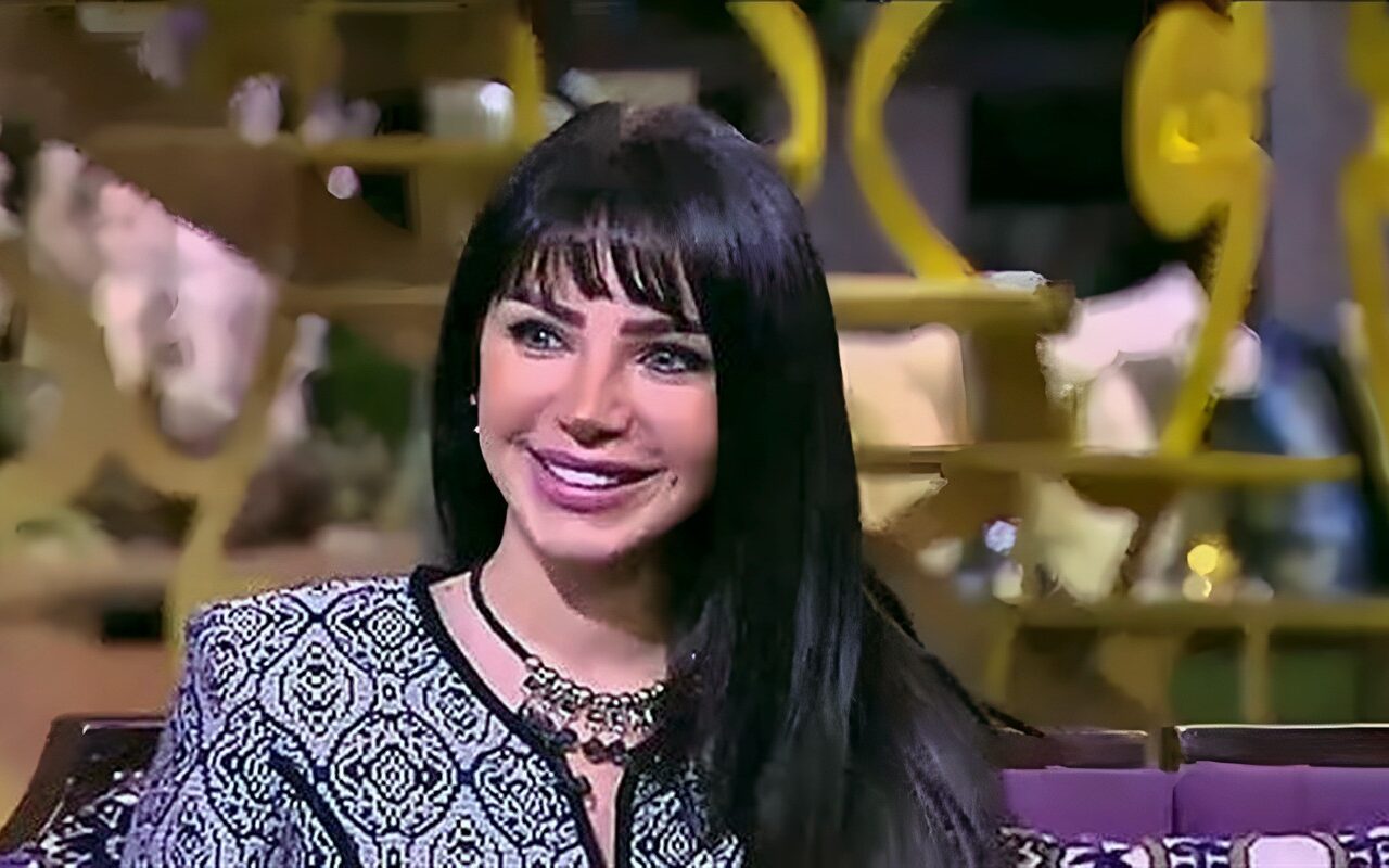 تطورات الحالة الصحية للمؤلفة إنجي علاء بعد جراحة بالمخ