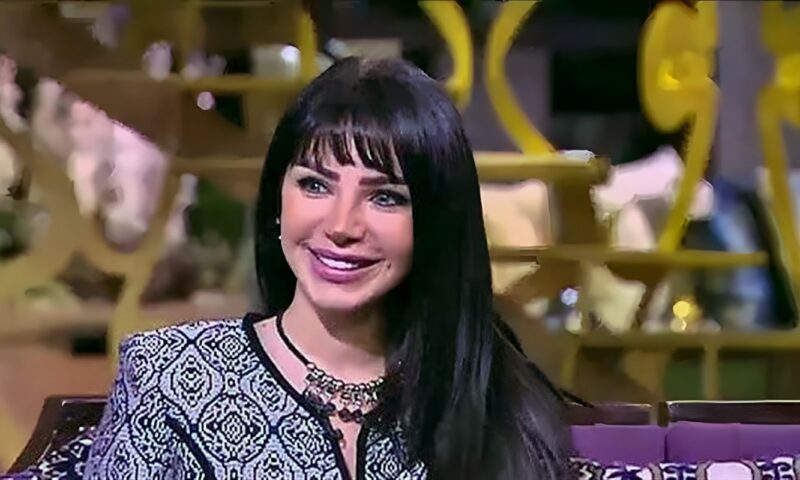 تطورات الحالة الصحية للمؤلفة إنجي علاء بعد جراحة بالمخ