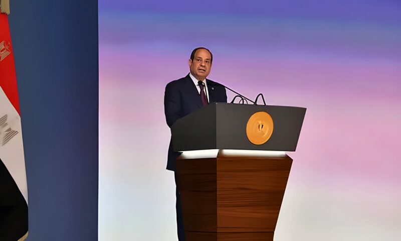 السيسي: أفريقيا لم تعد سوقا استهلاكية.. بل شريك صناعي وتكنولوجي واعد