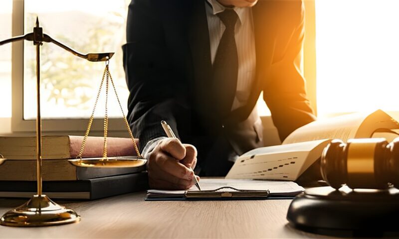 قرار من جنايات الإسكندرية بشأن المتهم بقتل طليقته داخل مكتب محاماة