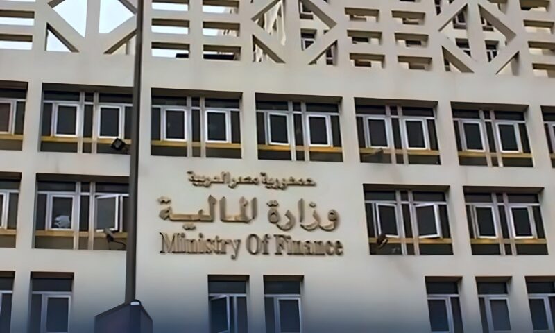“المالية”: نعمل على زيادة تدفقات الاستثمار الأجنبي المباشر ودفع الصادرات.. ونواب: ليس لدينا حل إلا زيادة معدلات الصناعة