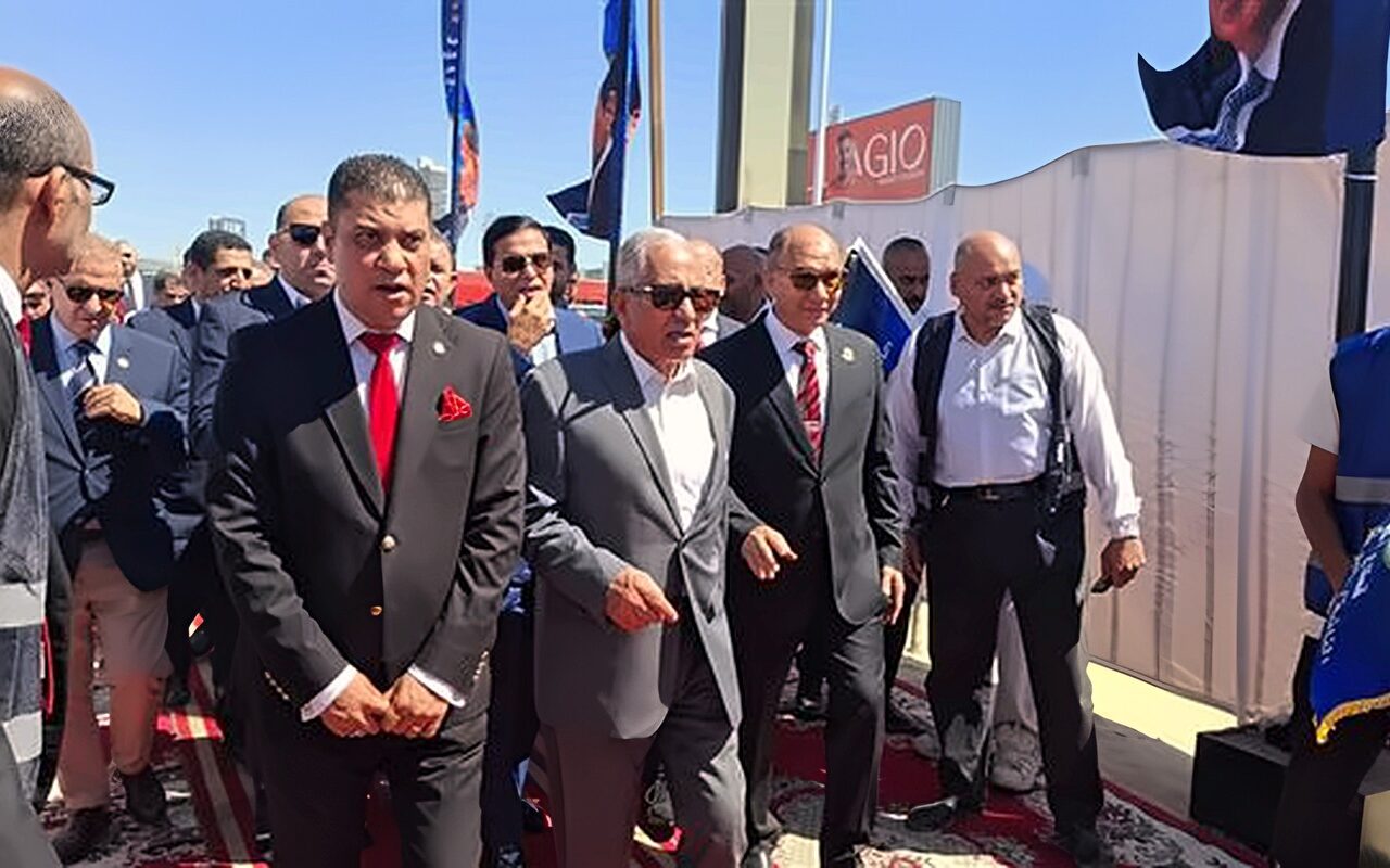 بحضور محافظ الجيزة وقيادات حماة وطن.. توزيع 60 ألف كرتونة غذائية دعمًا للأسر الأولى بالرعاية
