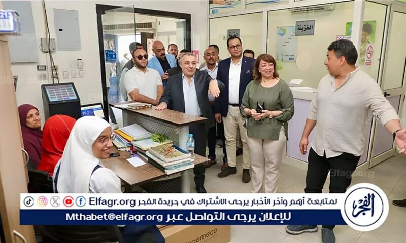 رئيس مياه أسيوط الجديد يتابع خدمات العملاء والخط الساخن وإدارة الأزمات بالشركة