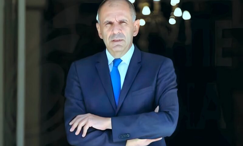 وزير الخارجية اليوناني ردا على تركيا: المناطق البحرية ليست ساحة للمزايدة