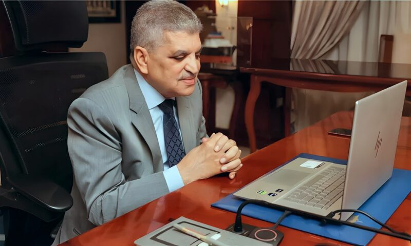 الفريق أسامة ربيع: “عبور 276 رحلة تابعة لمجموعة ميرسك بإجمالي حمولات صافية قدرها 23.3 مليون طن خلال ال 9 أشهر الماضية”