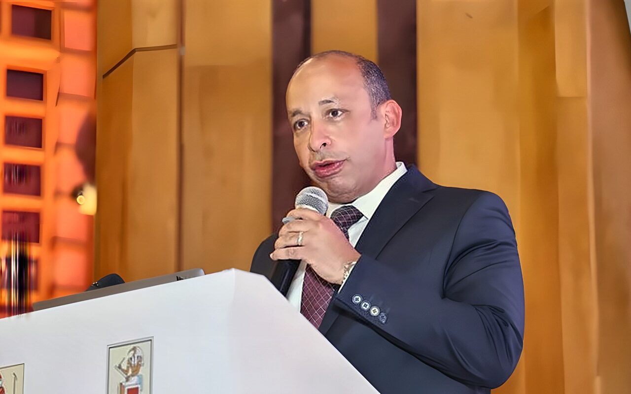 عميد قصر العيني: رفع رسوم تدريب أطباء الامتياز من الجامعات الخاصة إلى 12 ألف جنيه شهريا