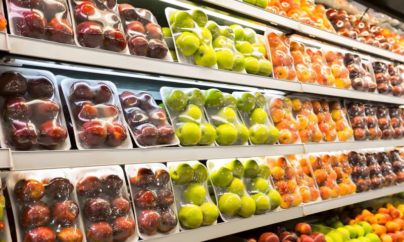 تقرير يكشف: أكثر من 90% من الأدوات المنزلية الشائعة تحتوي على مواد كيميائية بلاستيكية خطرة