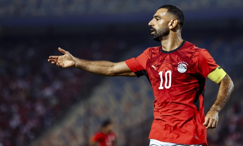 بـ3 كلمات.. ساويرس يعلَّق على تدوينة لإبراهيم عيسى عن محمد صلاح