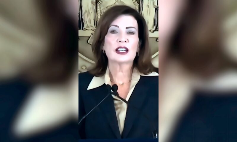 “ثغرة” قانونية بعد قضية كورنيل.. وحاكمة نيويورك تدعو لتعديل قانون الاعتداء الجنسي