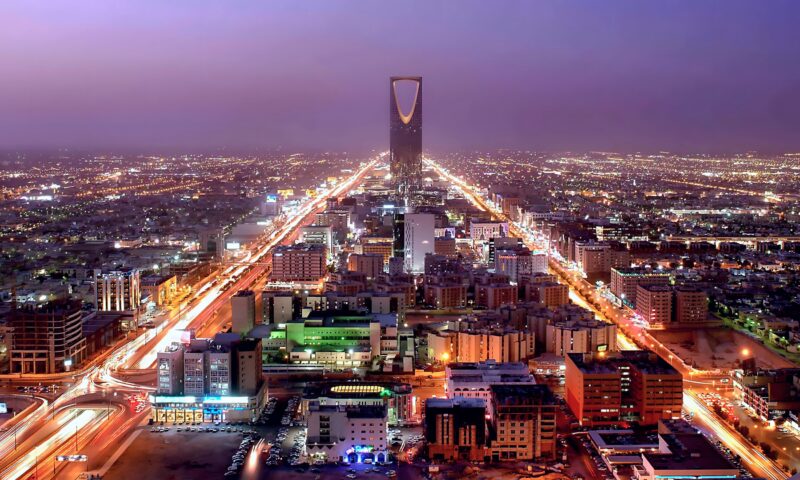 السعودية.. الداخلية تعلن تنفيذ “حد الحرابة” بحق مواطن وتكشف ما فعله بـ3 نساء