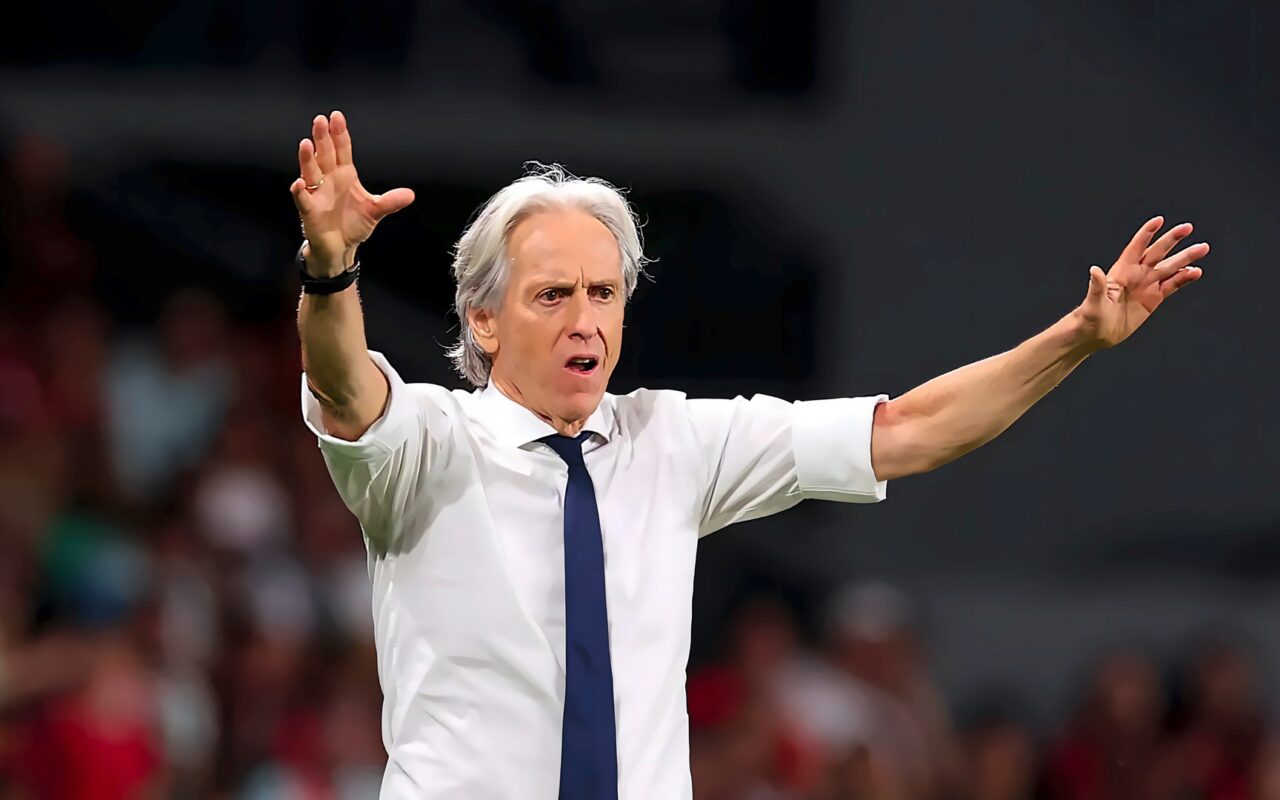 جيسوس يعلق على مغادرة رونالدو لمعسكر المنتخب: هو رمز البرتغال