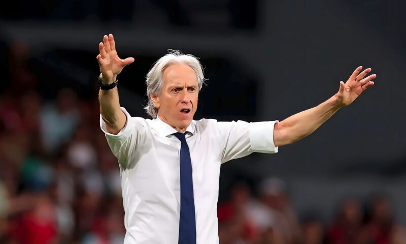 جيسوس يعلق على مغادرة رونالدو لمعسكر المنتخب: هو رمز البرتغال