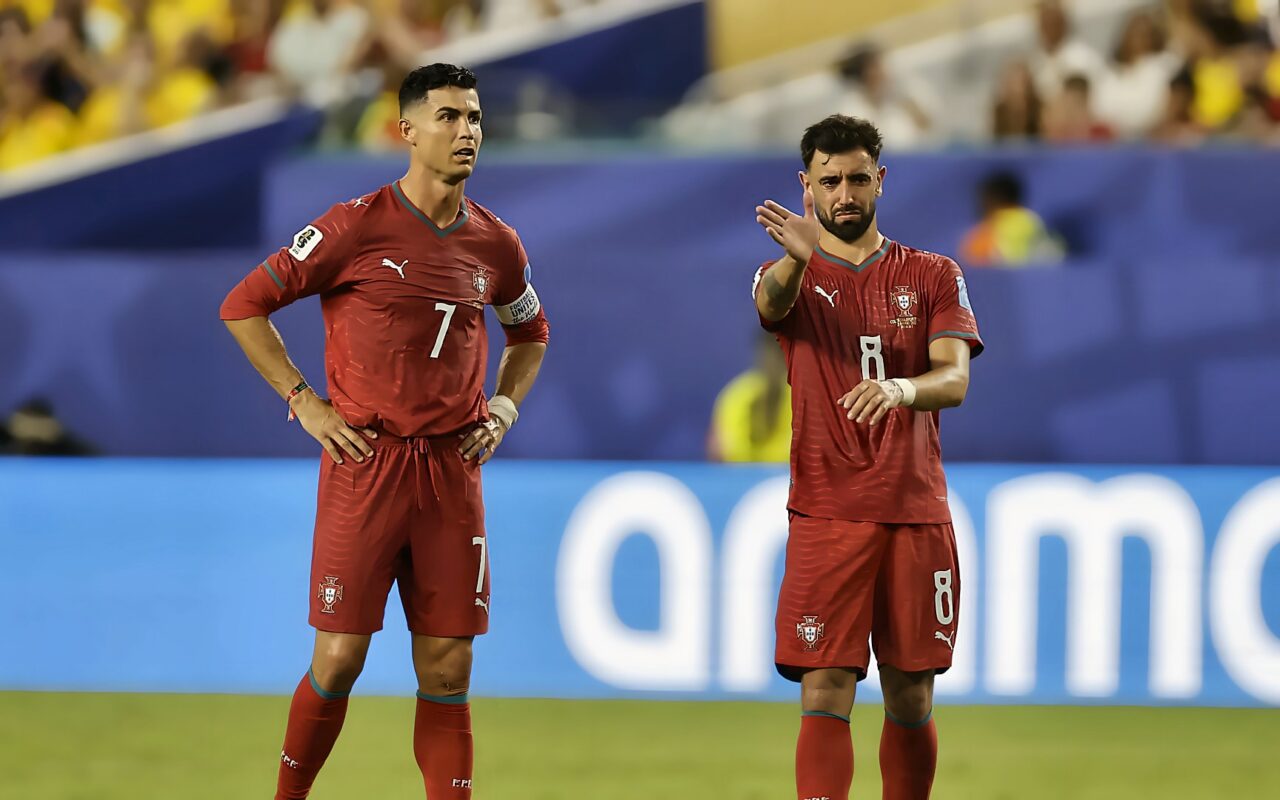 برونو فيرنانديز يحذر من “شيء خطير” بعد أزمة رونالدو مع المنتخب.. فما هو؟