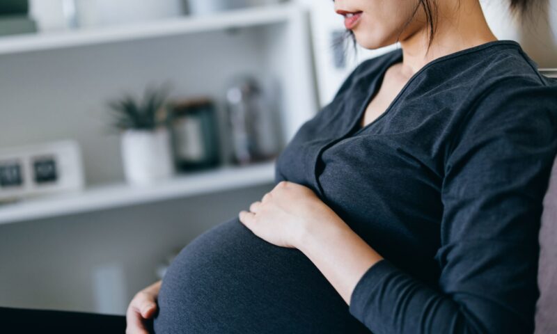 أعراض الإباضة لدى المرأة..كيف تعزز النساء من فرص الإنجاب؟