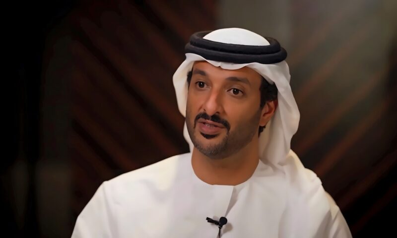 عبدالله بن طوق يبين لـCNN الزخم الحالي ومعدلات النمو المتوقعة بالاقتصاد الإماراتي