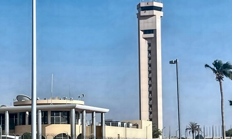 ما دلالة استهداف الحوثيين مطارات سعودية مع استمرار عملية “فجر اليمن”؟