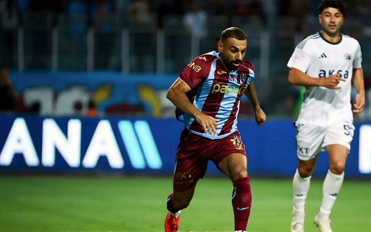 منها تحية متبادلة.. أبرز 3 لقطات لمحمد صلاح من مباراة طرابزون وسامسون