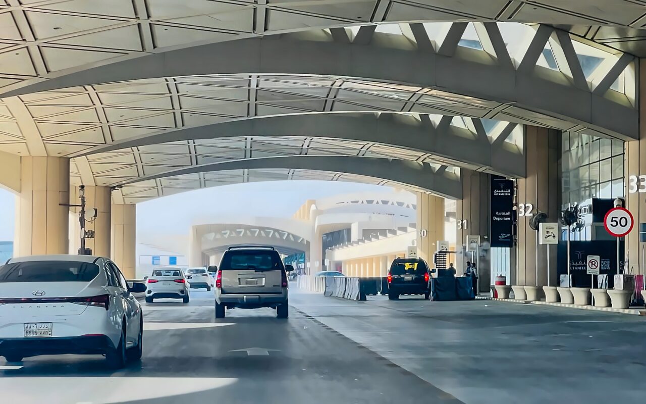 فيديو مزعوم لـ”لحظة وقوع انفجار في مطار الملك خالد بالرياض”.. ما حقيقته؟