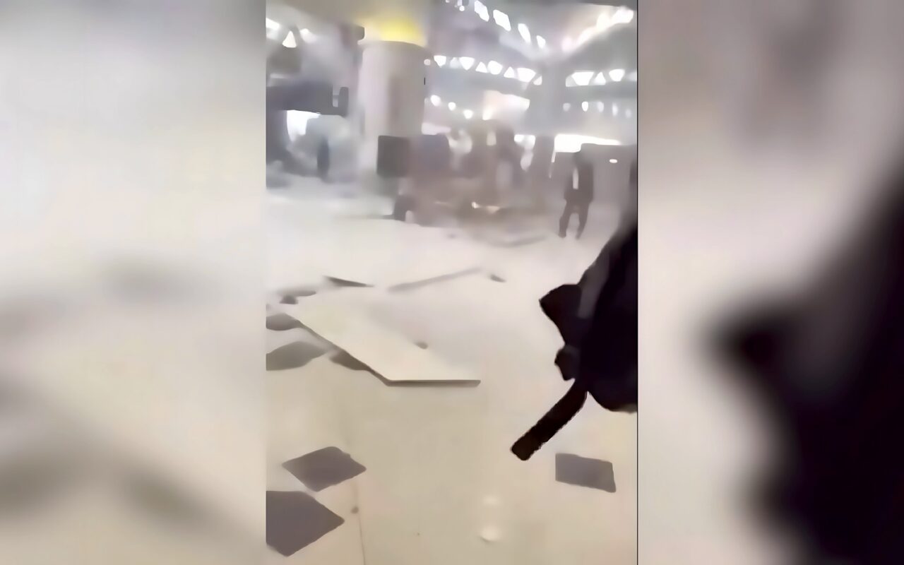 ضحاياه من 8 دول.. ثالث هجوم يستهدف مطار الملك خالد الدولي بالسعودية خلال أسبوع