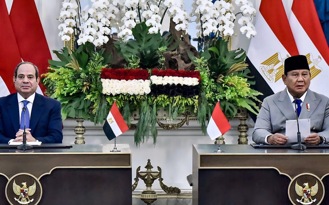 السيسي ورئيس إندونيسيا يصدران بياناً مشتركاً بشأن غزة والخليج وأمن مياه النيل