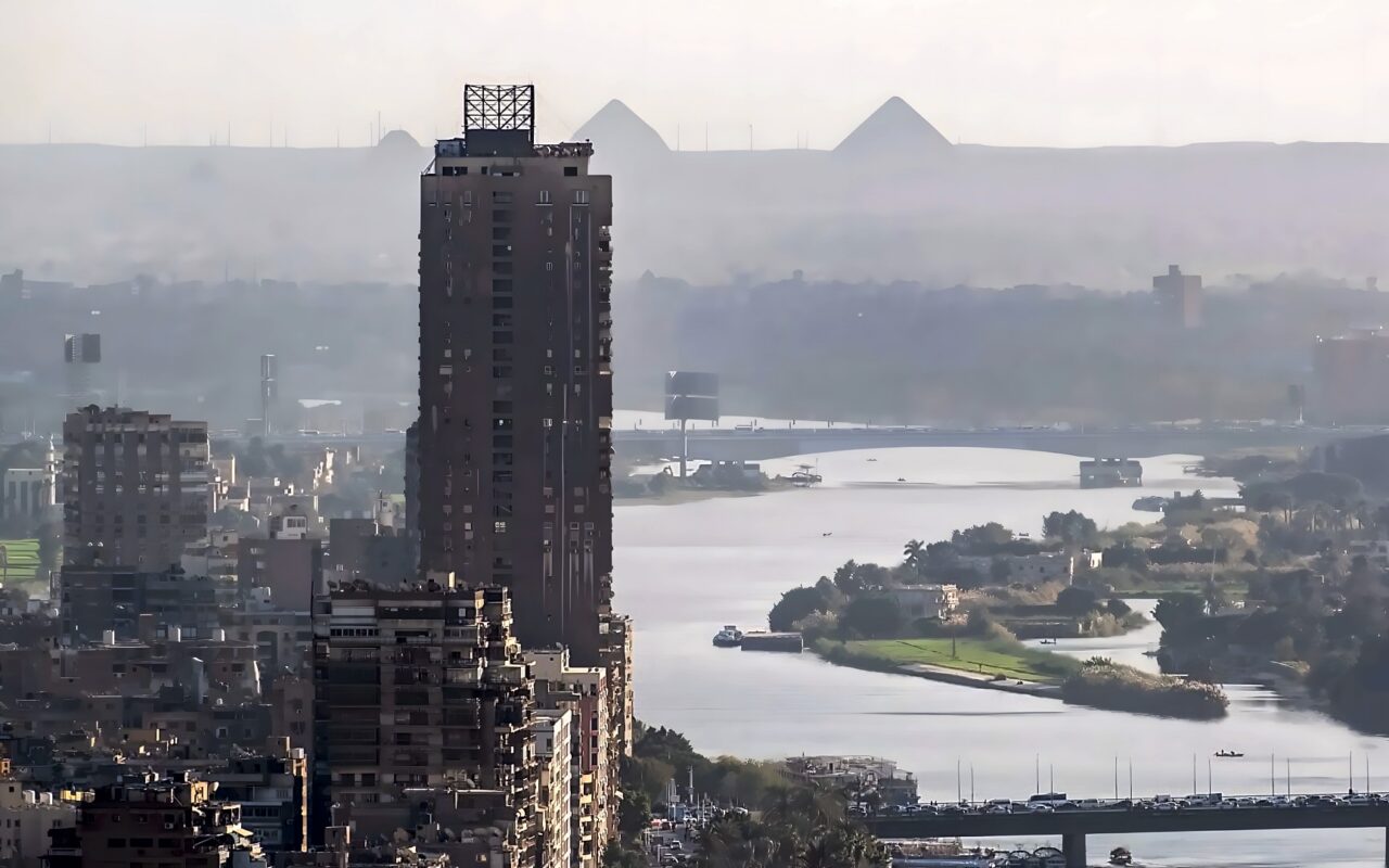 مصر: تراجع عجز الموازنة إلى 5.8% من الناتج المحلي الإجمالي