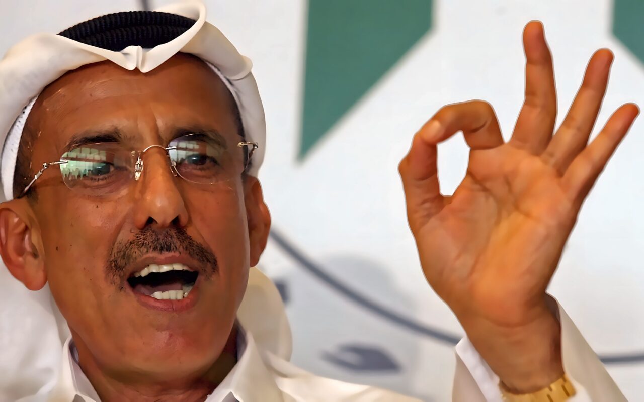 خلف الحبتور: لا نريد من أحد خارج منطقتنا أن يقول لنا ما هي مصلحتنا