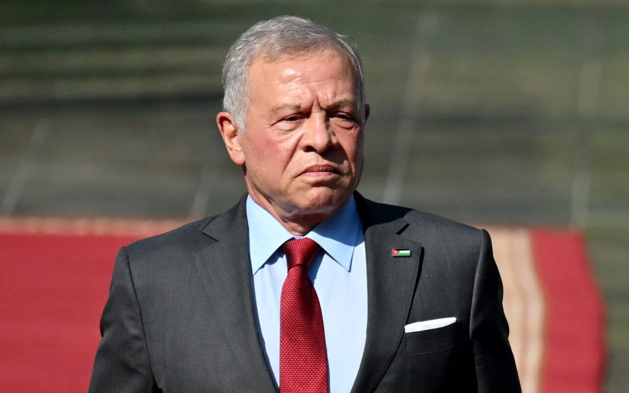“ندعم إجراءاتكم لحماية أمن السعودية”.. أبرز ما جاء في اتصال الملك عبدالله بمحمد بن سلمان