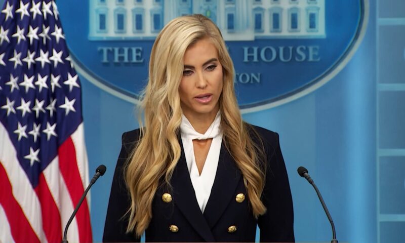 البيت الأبيض يطلب استقالة السفيرة الأمريكية لدى اليونان كيمبرلي غيلفويل