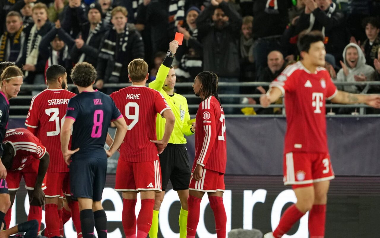 لقطة جدلية من دوري أبطال أوروبا.. مايكل أوليسه يرمي الكرة في وجه لاعب الخصم