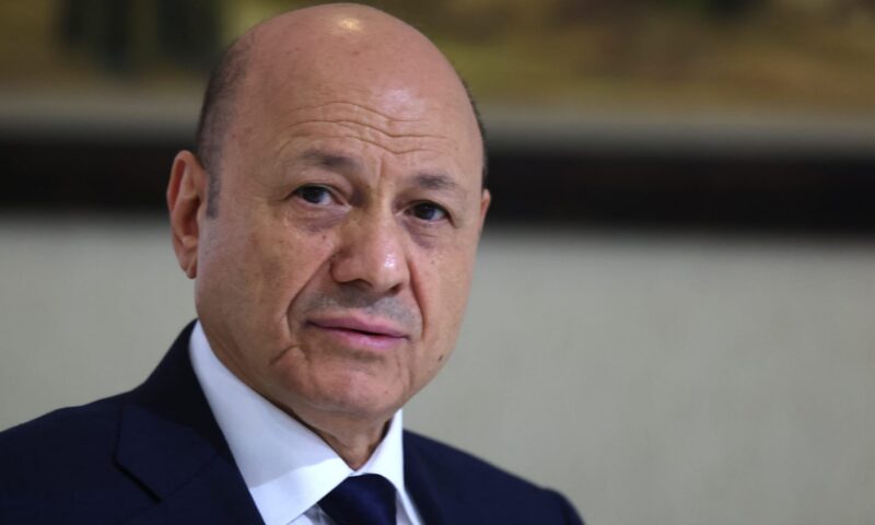 اليمن.. رشاد العليمي يعلق على تصريح السيسي حول “الدفاع عن السعودية”
