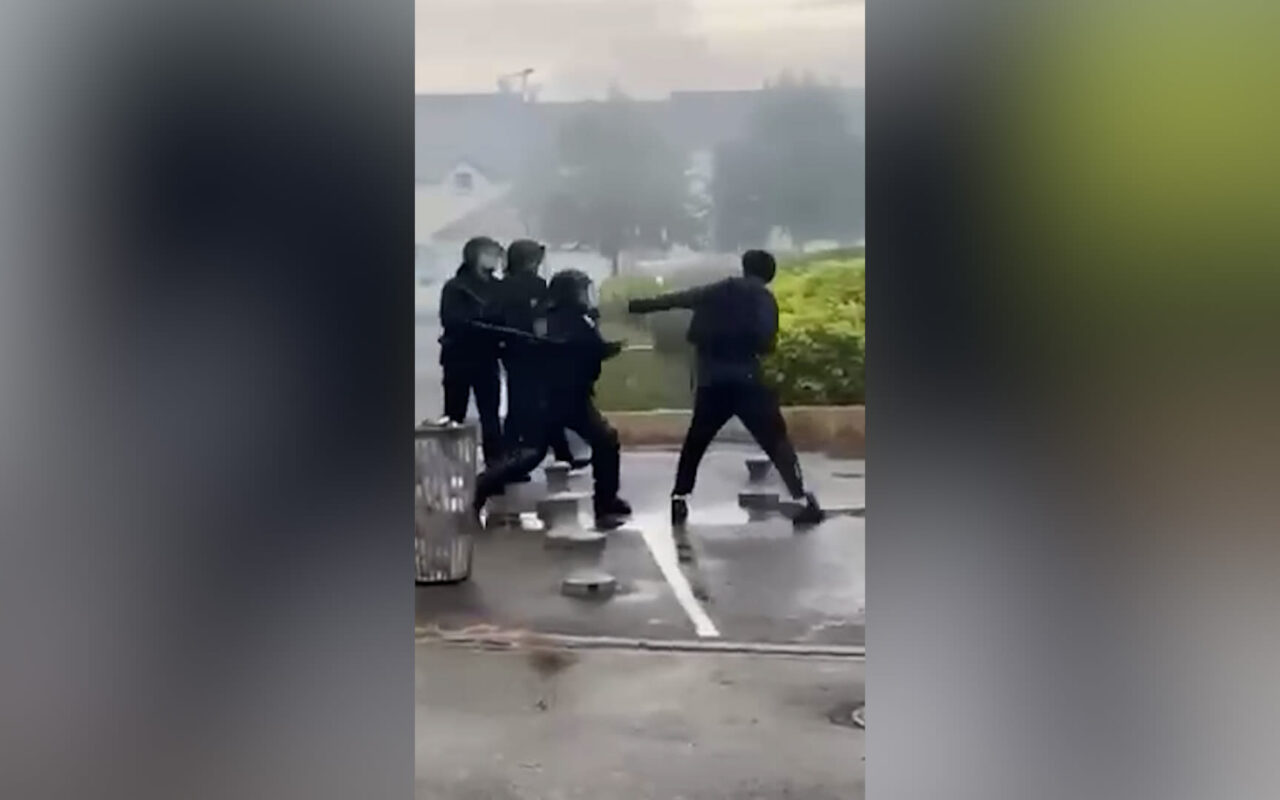 بعد 4 أسابيع من احتجاجات الطلاب.. إصابات مراهقين في الاحتجاجات الفرنسية تثير تساؤلات حول أسلحة الشرطة