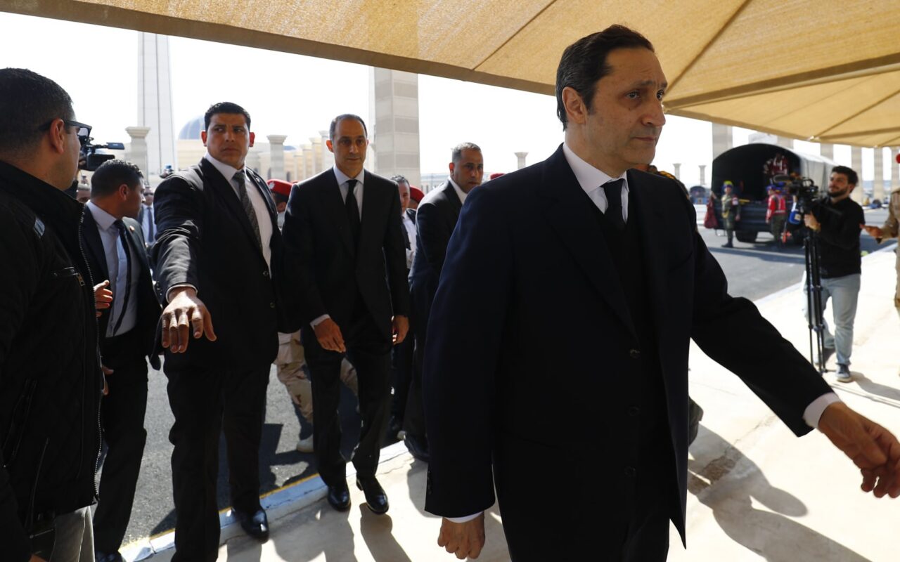 “قوة إقليمية ضاربة”.. علاء مبارك يعلّق على دعم مصر للسعودية