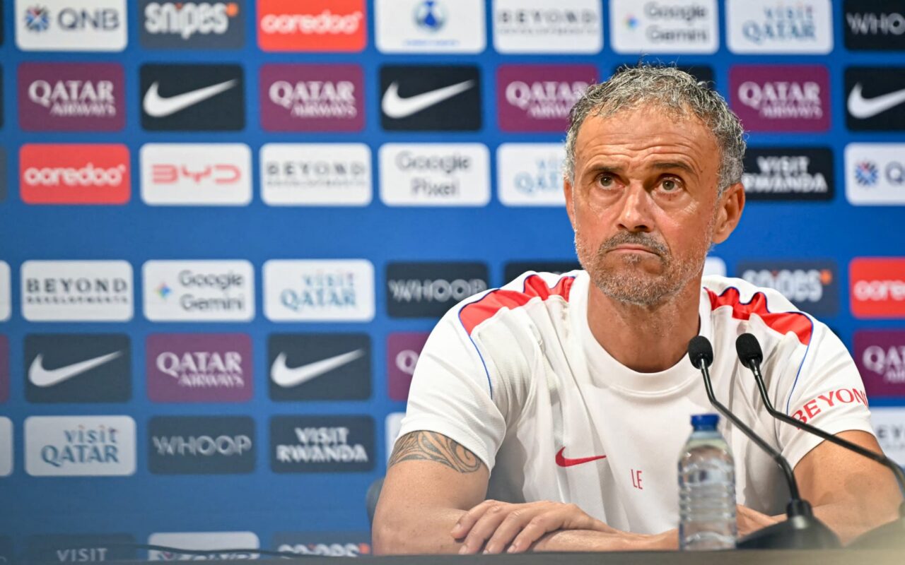 باريس أم برشلونة؟.. إنريكي يختار الفريق “الأقوى” قبل المباراة