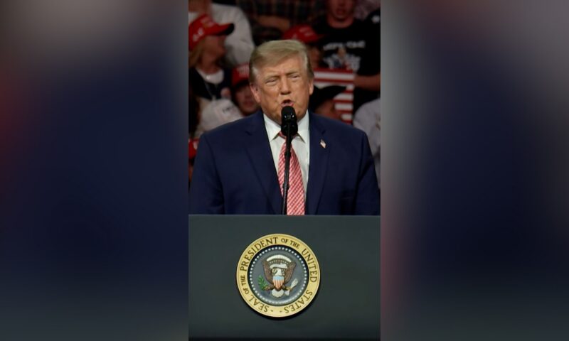 ترامب محذرًا: ما يحدث في فرنسا قد يتكرر في أمريكا إذا فاز الديمقراطيون