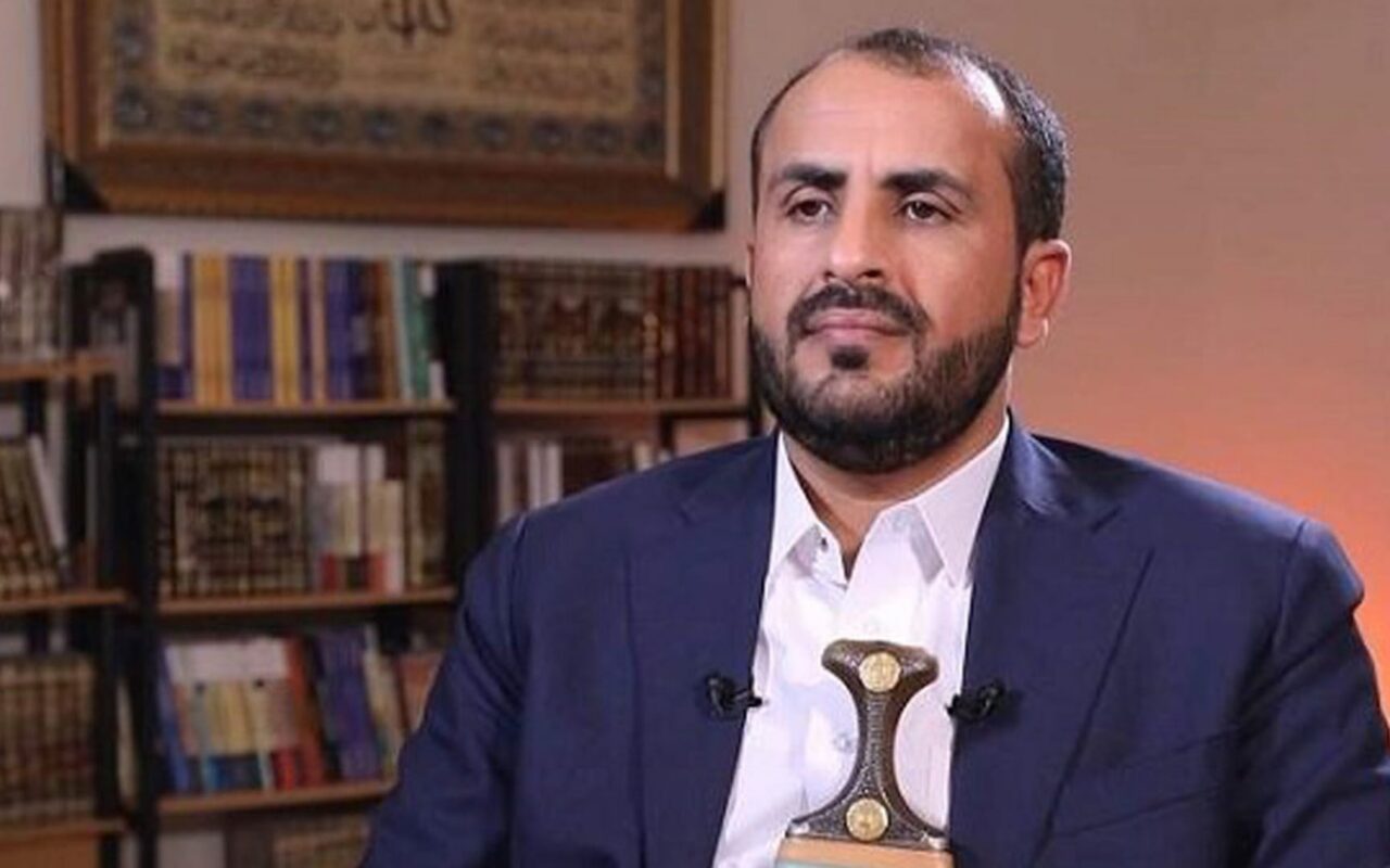 متحدث جماعة الحوثي يخاطب شيخ الأزهر بعد مبادرة للمصالحة وحقن الدم