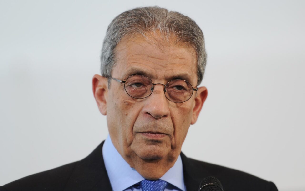 علاء مبارك يعارض عمرو موسى بتصريح عن “الخشية من تغييرات قواعدها ألا تكون مصر قائدة للمنطقة”