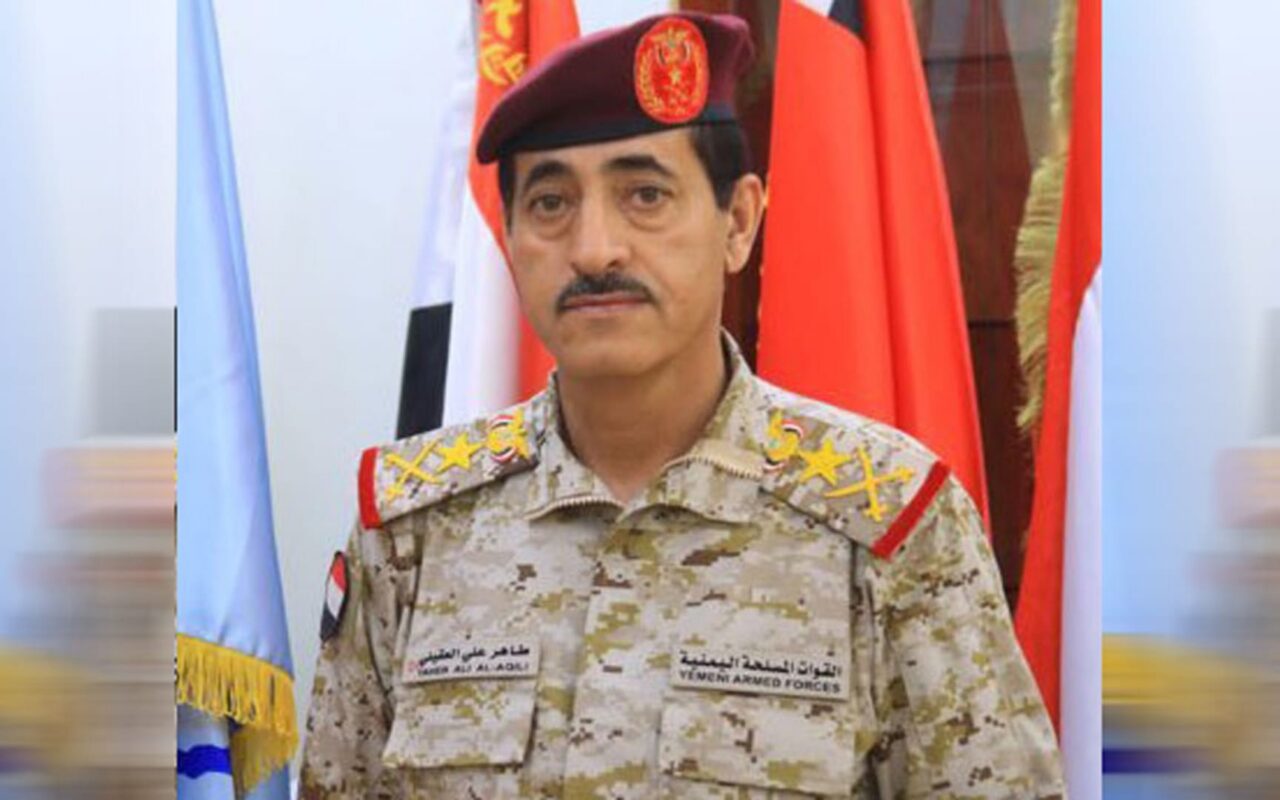 بيان “خاطئ” لوزارة الدفاع اليمنية عن “القبائل” والوزير يقدم اعتذاره