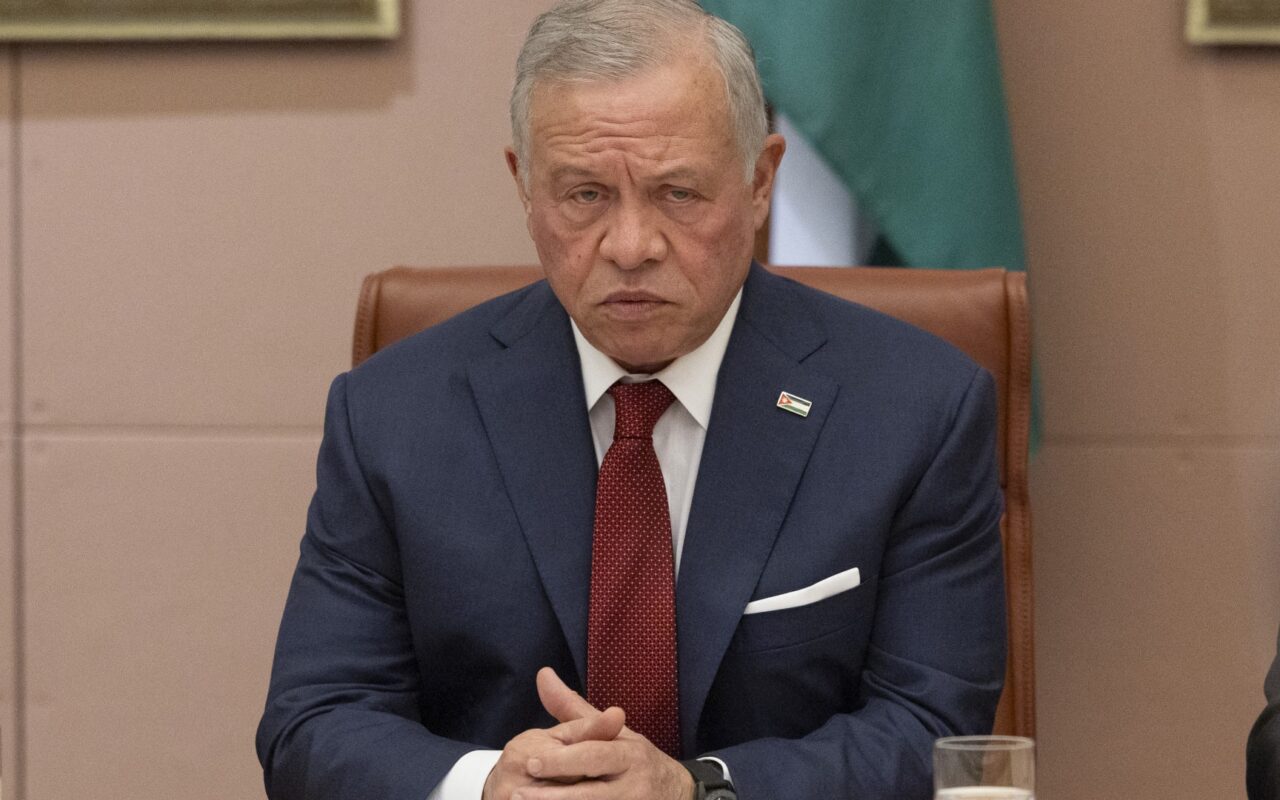 “سنواجه العمل الإرهابي بأشد العقوبات”.. أول تعليق من الملك عبدالله على إطلاق النار في كنيسة بالكرك