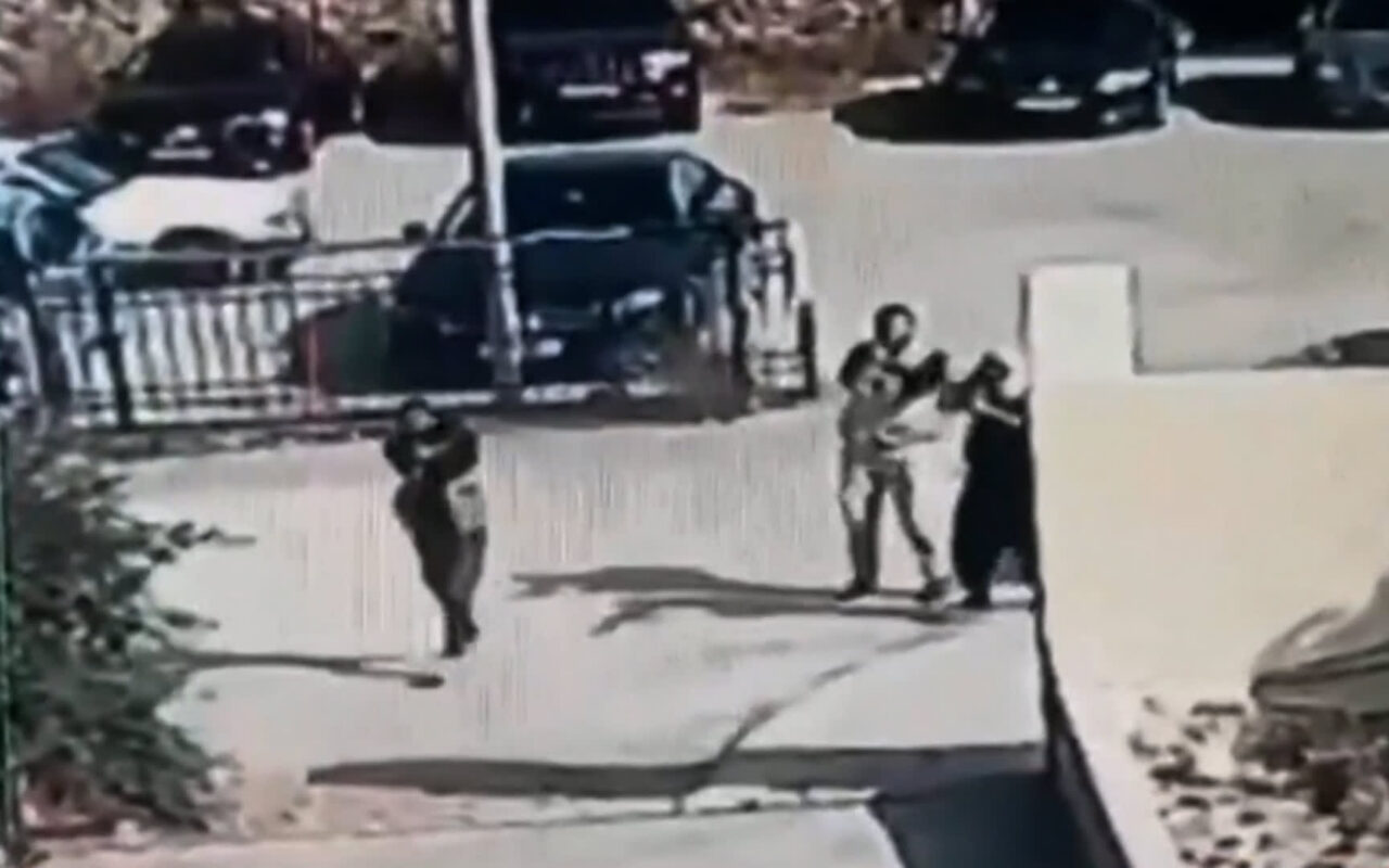 الأردن.. كاميرات مراقبة تظهر لحظات إطلاق النار على كنيسة في الكرك