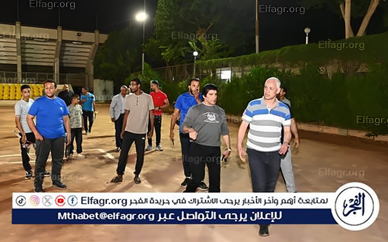 رئيس جامعة أسيوط يتفقد سير العمل بالقرية الأولمبية مساء اليوم