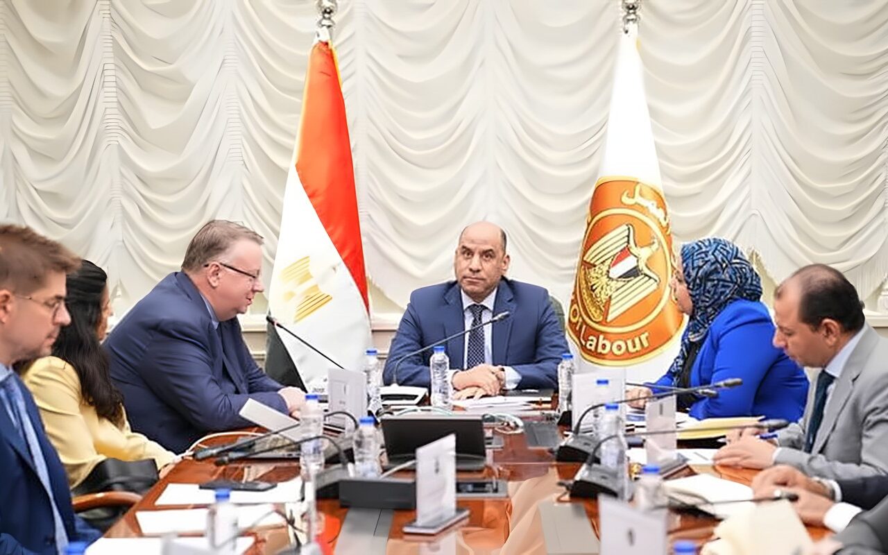 وزير العمل يوجه بالانتهاء من الاستراتيجية الوطنية للتشغيل لتوفير 1.4 مليون فرصة عمل سنويا