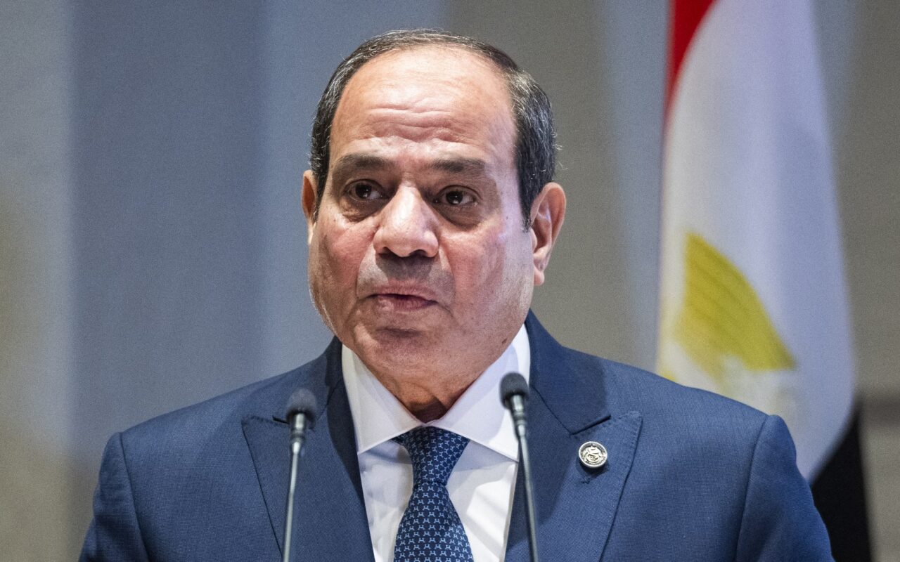 مصر.. البرلمان يوافق على تفويض السيسي بشأن “دعم السعودية”