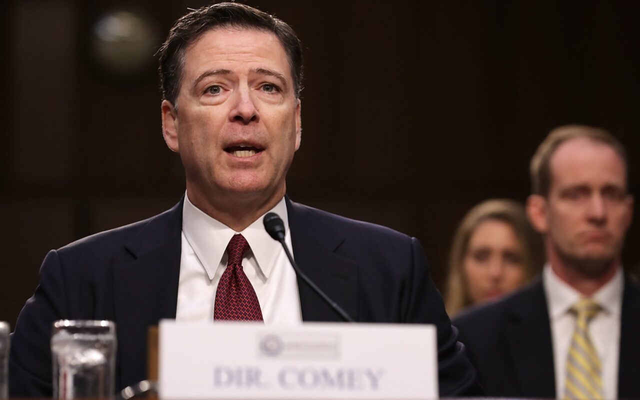 للمرة الثالثة.. “العدل” الأمريكية توجه اتهامات للمدير السابق لـFBI جيمس كومي