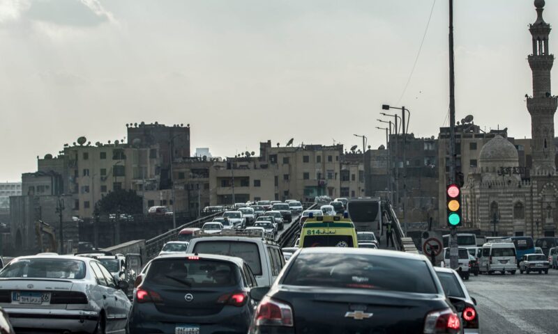 مصر.. لجنة برلمانية توافق مبدئياً على إعفاء 4 آلاف سيارة للشباب من الضرائب