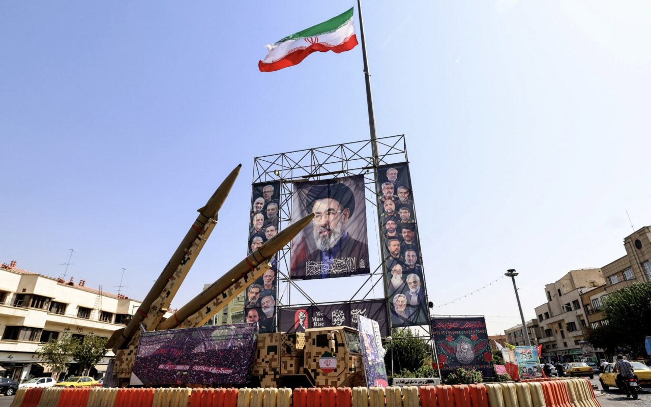 “حرب مفاجآت”.. مسؤول إيراني يكشف لـCNN عن أهداف طهران الانتقامية إذا هاجمتها أمريكا أو إسرائيل