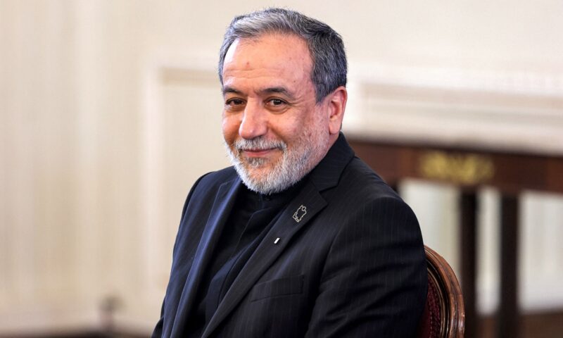 عراقجي يرد على تصريحات مستشار ألمانيا حول الحرب: “لا توجد خطوط حمراء بعد الآن”