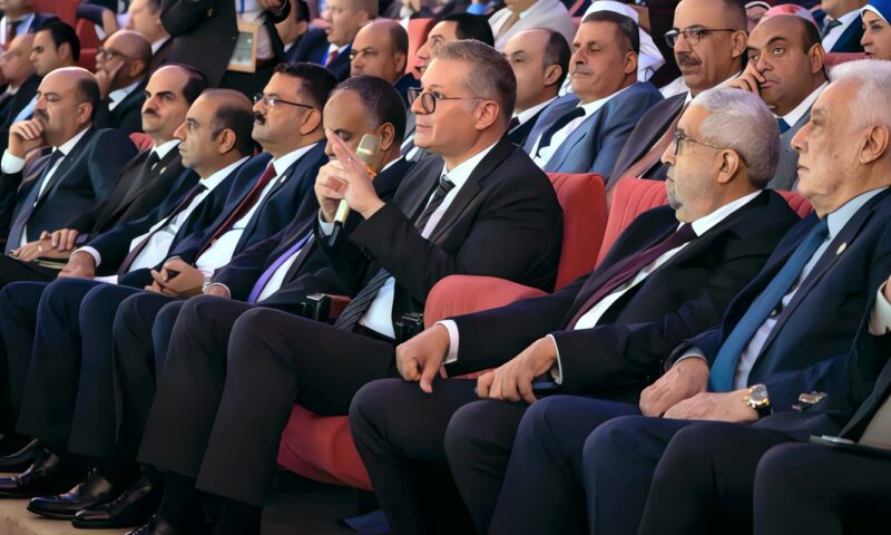 وزير البترول يعلن تشكيل مجموعة عمل لتطوير المناهج وفق احتياجات الصناعة