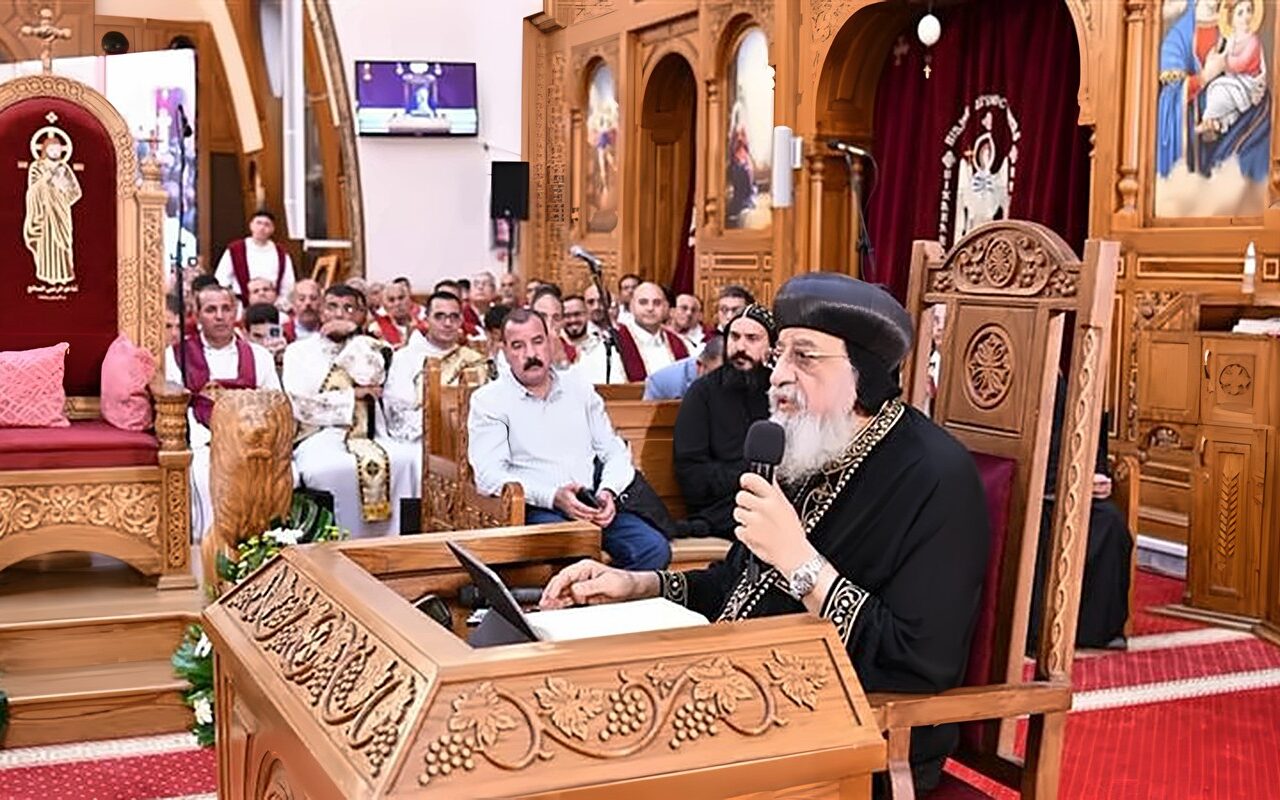 البابا تواضروس يلقي العظة الأسبوعية من الكاتدرائية المرقسية بالعباسية
