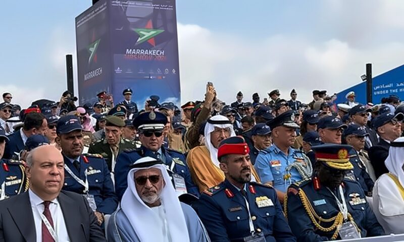 وزير الطيران المدني يبحث فرص التعاون والشراكة في صناعة الطيران