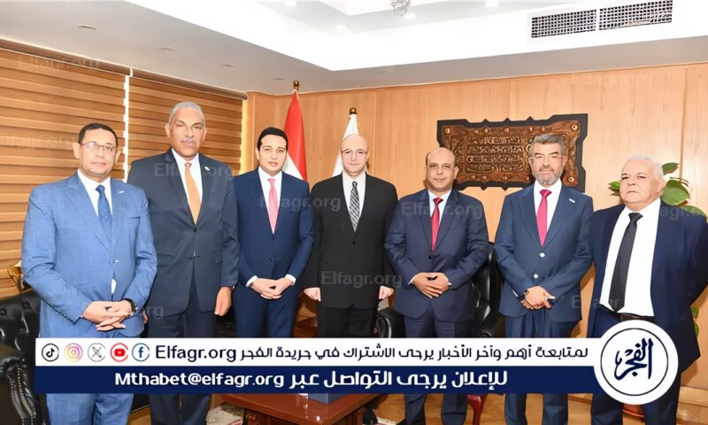 محافظ الفيوم يتابع الاستعدادات النهائية لافتتاح أول مكتب للتصديقات والخدمات القنصلية بنادي المحافظة الرياضي
